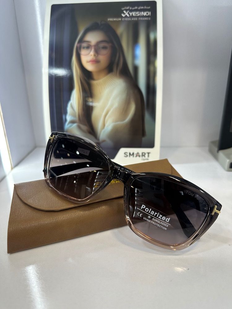 عینک زنانه آفتابی برند Tom Ford