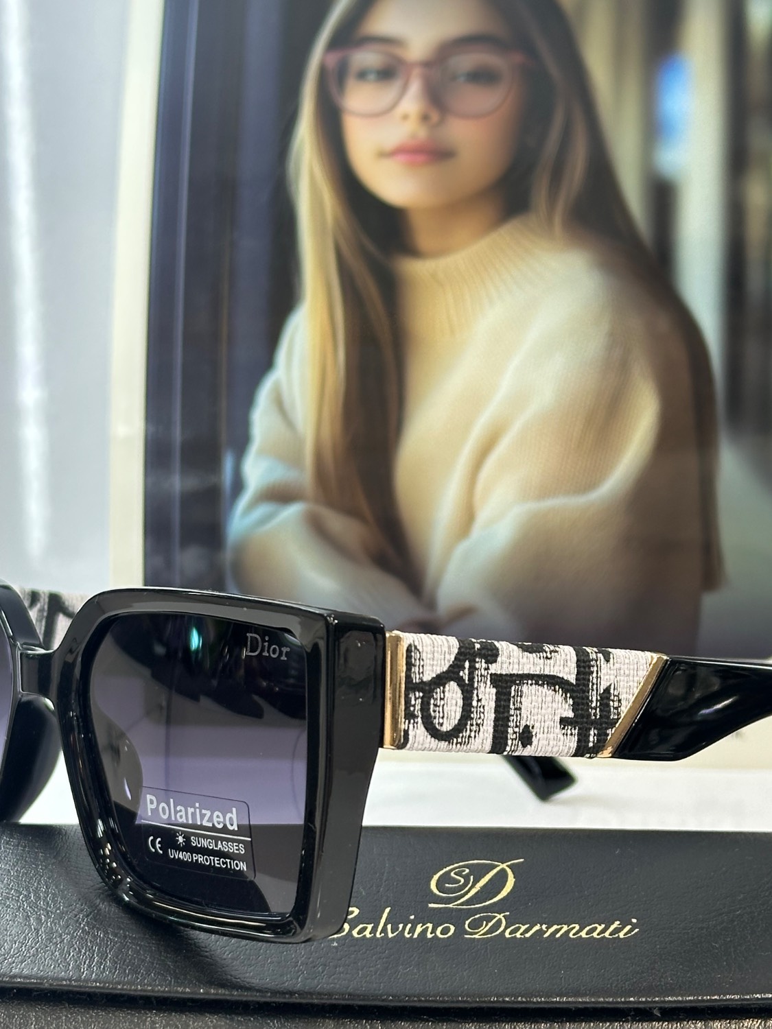 عینک آفتابی زنانه برند Dior